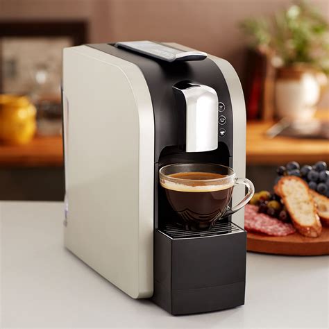 Coffee machine from starbucks. Things To Know About Coffee machine from starbucks. 